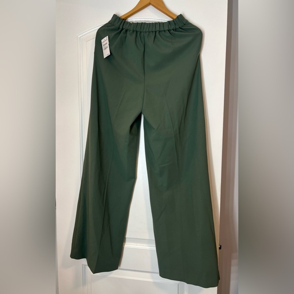 NORDSTROM
Flat Front Wide Leg Knit Pants in Green Duck - Picture 7 of 8